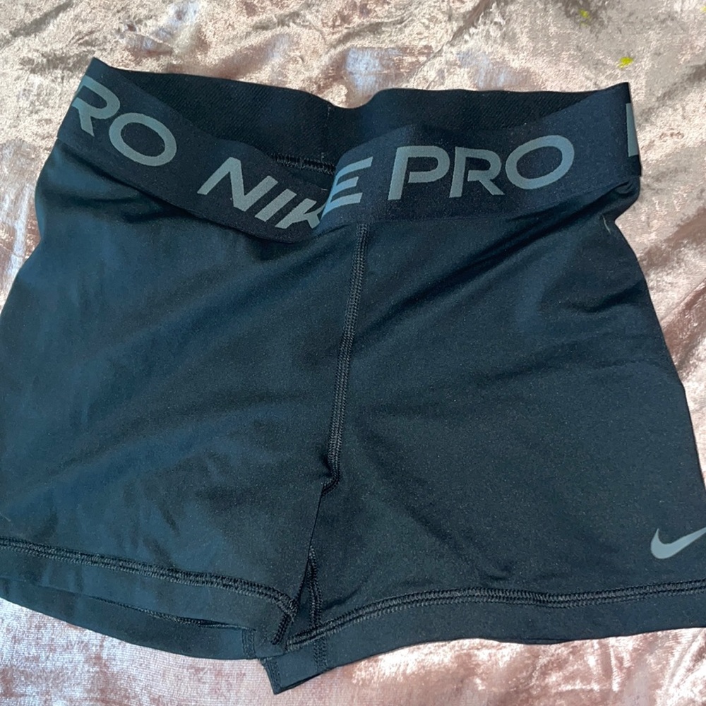 Nike pro black shorts size M